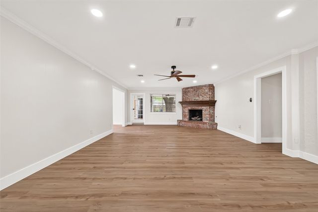 11507 Barwood Bend Drive, Houston, TX 77065