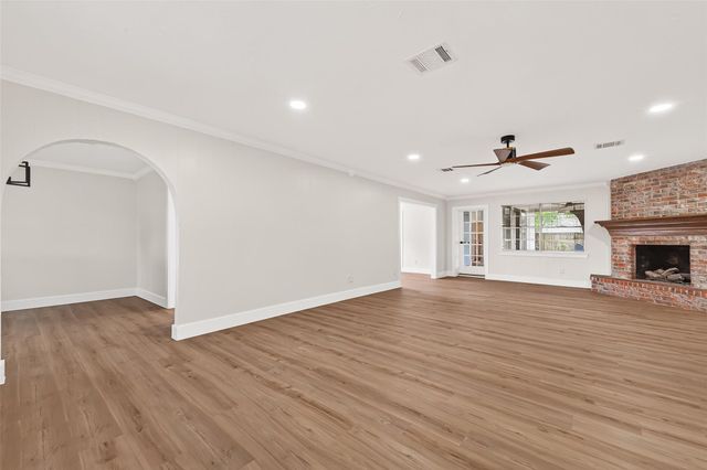 11507 Barwood Bend Drive, Houston, TX 77065