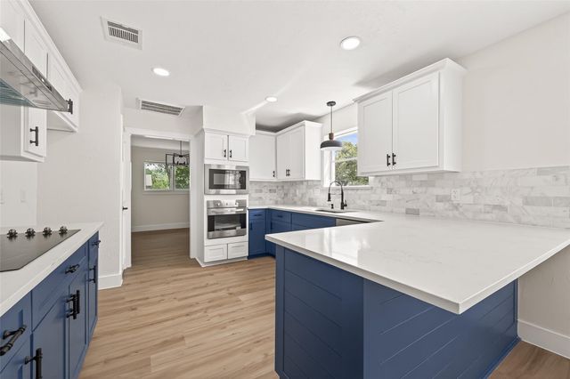 11507 Barwood Bend Drive, Houston, TX 77065