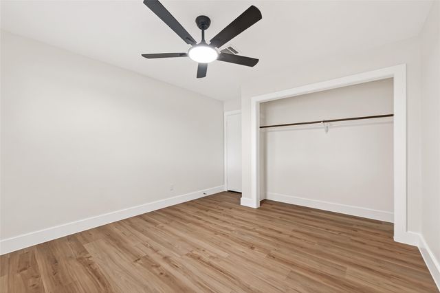 11507 Barwood Bend Drive, Houston, TX 77065