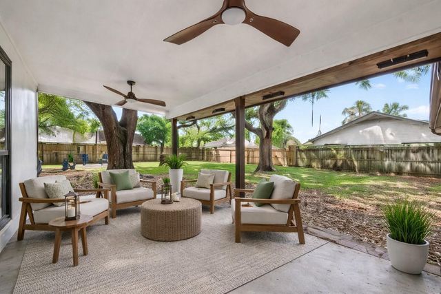 11507 Barwood Bend Drive, Houston, TX 77065