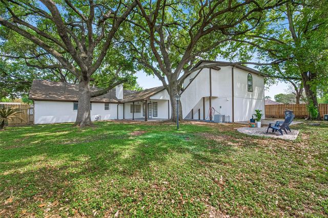 11507 Barwood Bend Drive, Houston, TX 77065