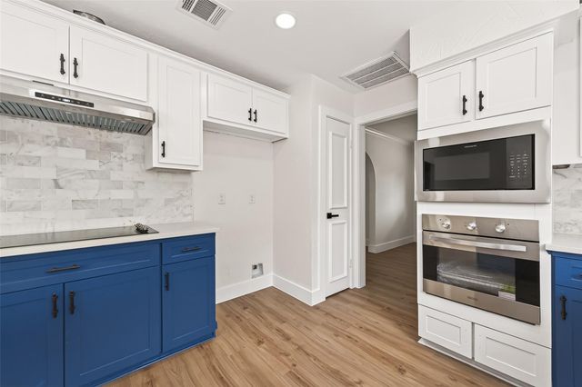 11507 Barwood Bend Drive, Houston, TX 77065