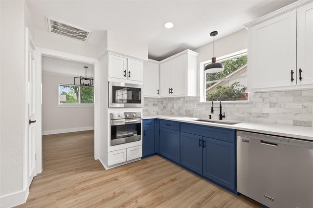 11507 Barwood Bend Drive, Houston, TX 77065