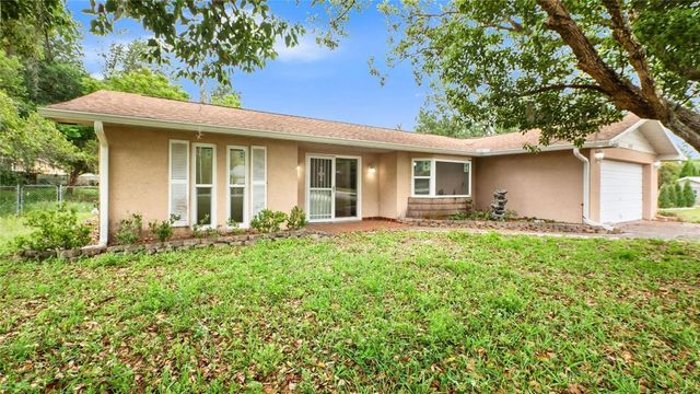 5112 BERNADETTE DRIVE, Zephyrhills, FL 33541