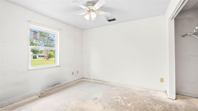 5112 BERNADETTE DRIVE, Zephyrhills, FL 33541