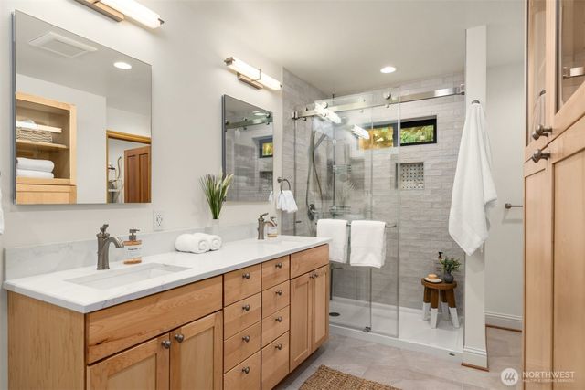 6729 NE Ralston Road, Bainbridge Island, WA 98110
