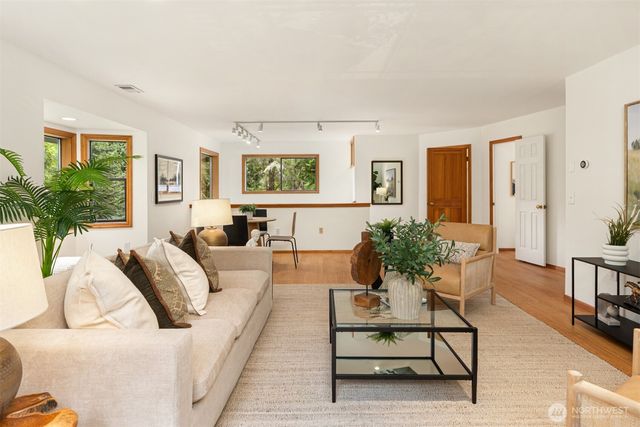 6729 NE Ralston Road, Bainbridge Island, WA 98110