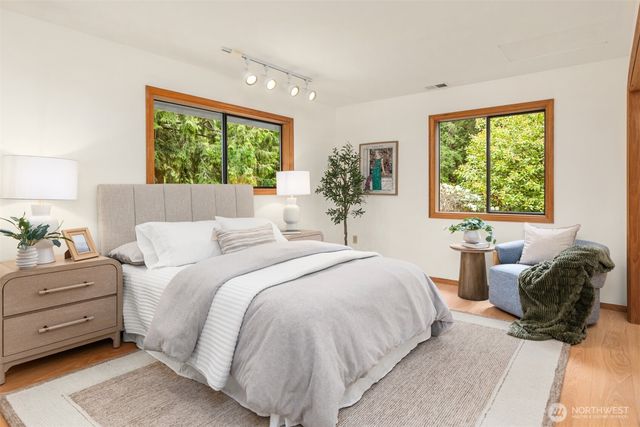 6729 NE Ralston Road, Bainbridge Island, WA 98110