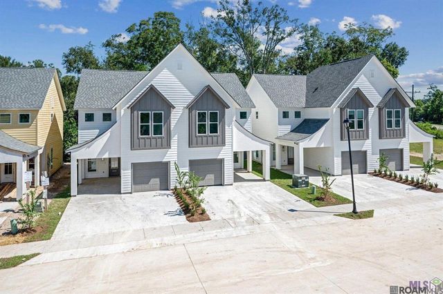 5832 Lake Shelf Dr, Baton Rouge, LA 70820