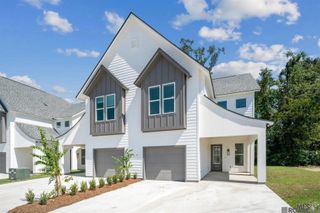 5832 Lake Shelf Dr, Baton Rouge, LA 70820