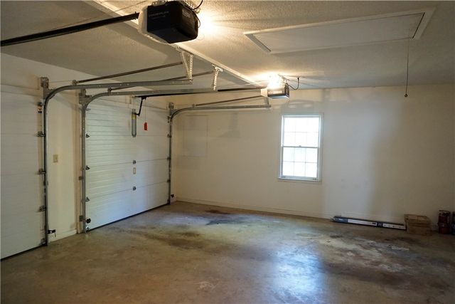 1602 St Marys Drive, Waycross, GA 31501