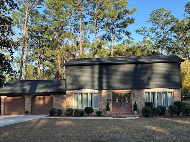 1602 St Marys Drive, Waycross, GA 31501