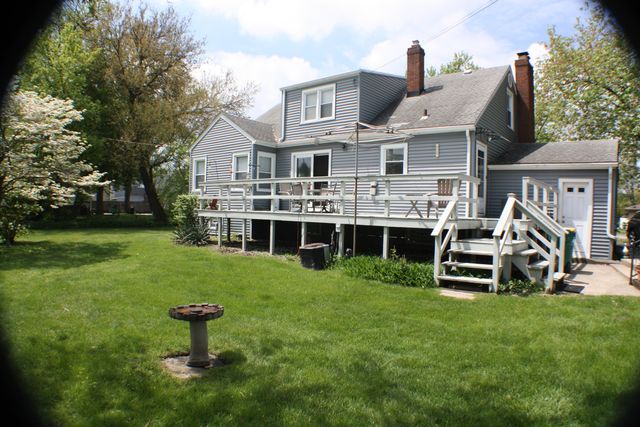 8925 Bunker Hill Drive, Munster, IN 46321