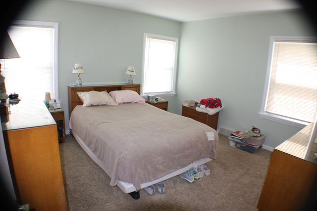 8925 Bunker Hill Drive, Munster, IN 46321