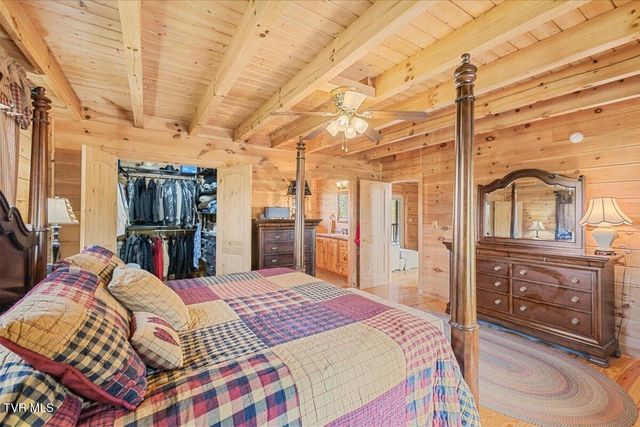 460 Lowell Jones Road, Piney Flats, TN 37686