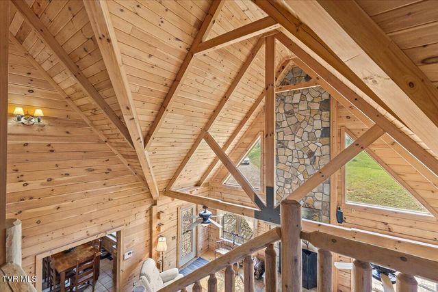 460 Lowell Jones Road, Piney Flats, TN 37686