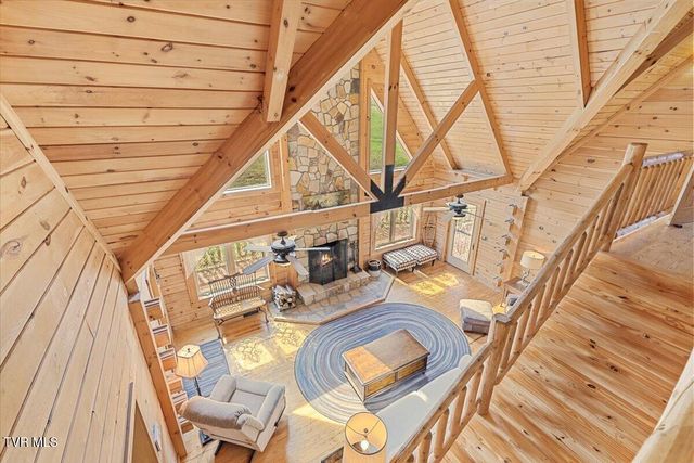 460 Lowell Jones Road, Piney Flats, TN 37686