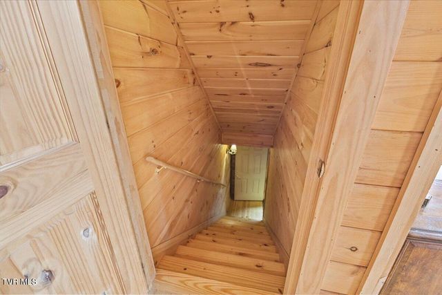 460 Lowell Jones Road, Piney Flats, TN 37686