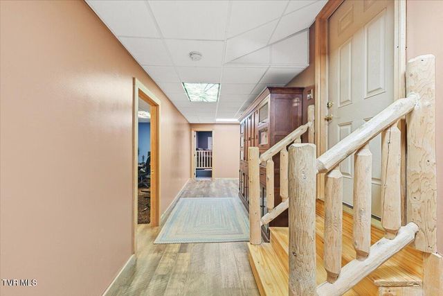 460 Lowell Jones Road, Piney Flats, TN 37686