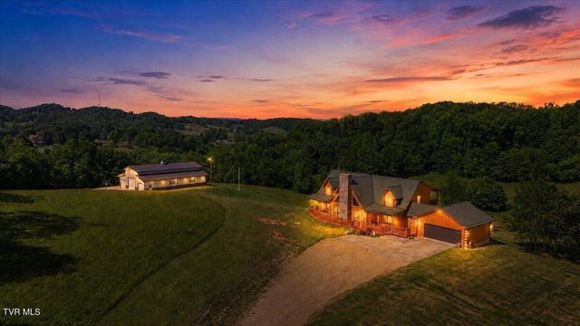 460 Lowell Jones Road, Piney Flats, TN 37686