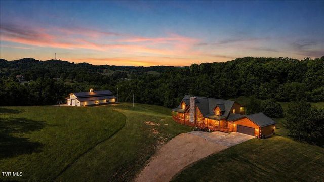 460 Lowell Jones Road, Piney Flats, TN 37686