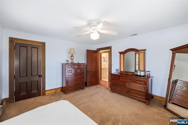 66 Hillside Avenue, Midland Park, NJ 07432