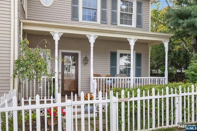 66 Hillside Avenue, Midland Park, NJ 07432