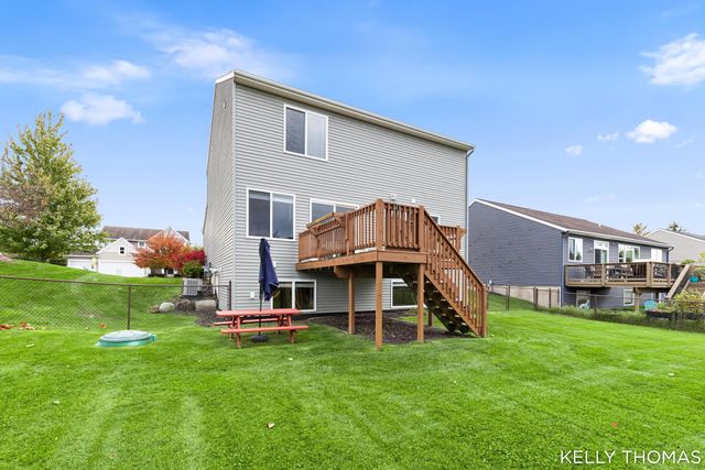 1105 Peaceful Drive SE, Byron Center, MI 49315