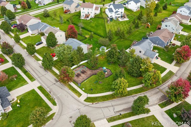 1105 Peaceful Drive SE, Byron Center, MI 49315