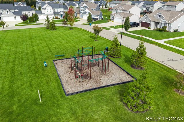 1105 Peaceful Drive SE, Byron Center, MI 49315