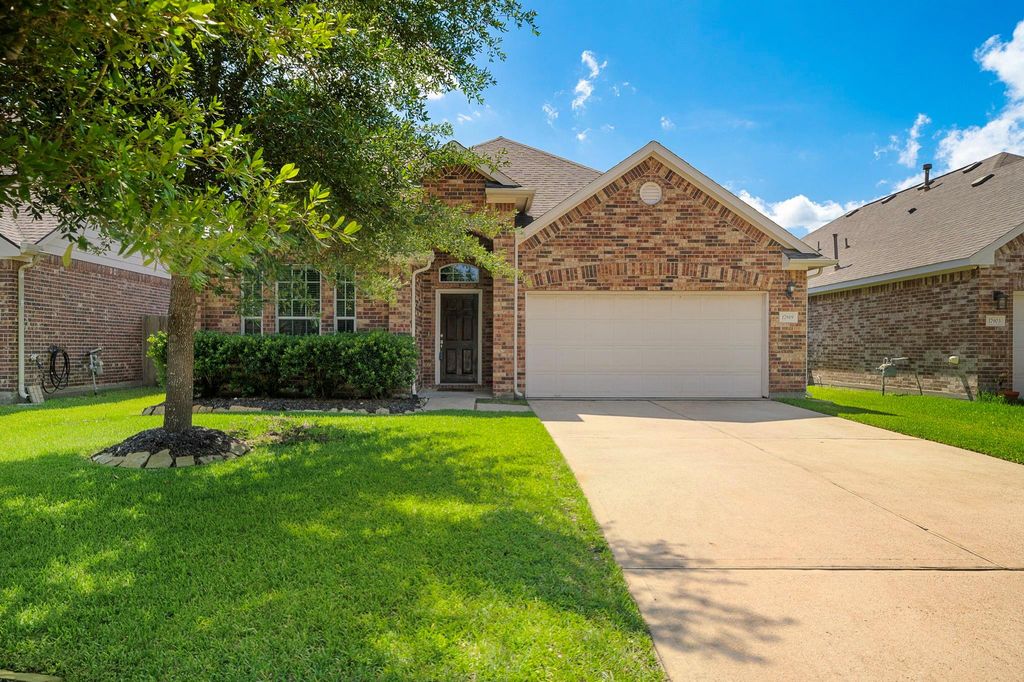 17819 Chelsea Dell Drive, Cypress, TX 77429