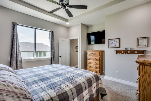 12006 E Bonita Cir, Wichita, KS 67207