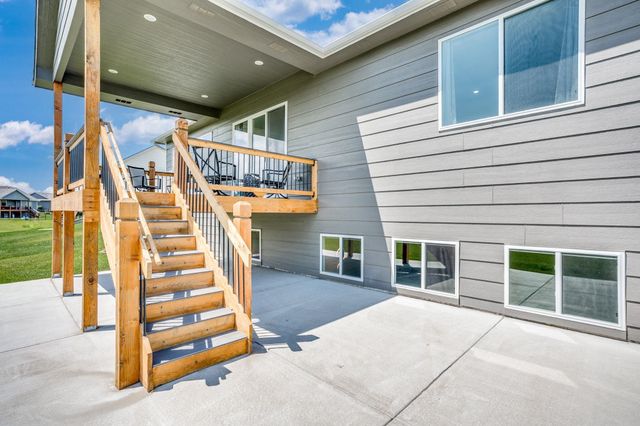 12006 E Bonita Cir, Wichita, KS 67207