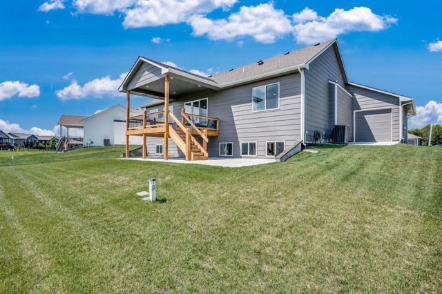 12006 E Bonita Cir, Wichita, KS 67207