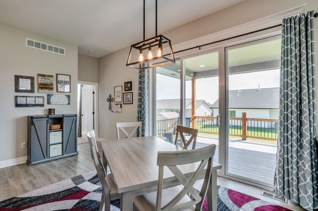 12006 E Bonita Cir, Wichita, KS 67207