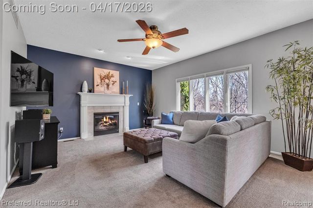 8560 Vista Court, Westland, MI 48185