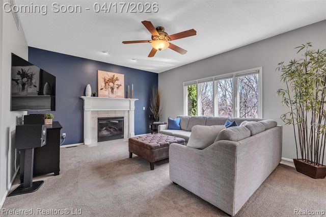 8560 Vista Court, Westland, MI 48185