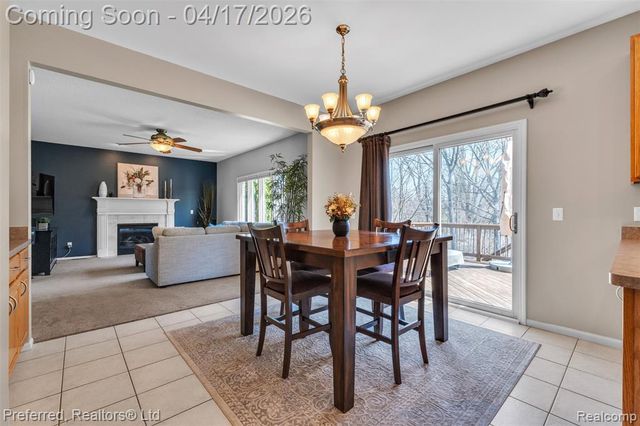 8560 Vista Court, Westland, MI 48185