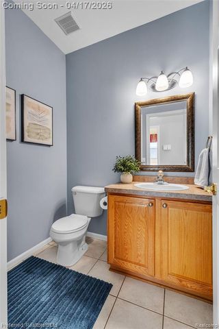 8560 Vista Court, Westland, MI 48185