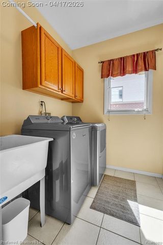 8560 Vista Court, Westland, MI 48185