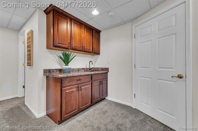 8560 Vista Court, Westland, MI 48185