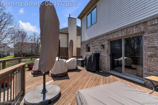 8560 Vista Court, Westland, MI 48185