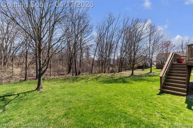 8560 Vista Court, Westland, MI 48185