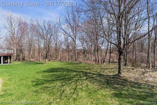 8560 Vista Court, Westland, MI 48185