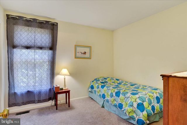 1153 FLEMING DR, Mechanicsburg, PA 17055