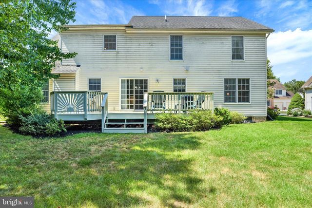 1153 FLEMING DR, Mechanicsburg, PA 17055