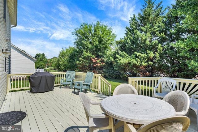 1153 FLEMING DR, Mechanicsburg, PA 17055