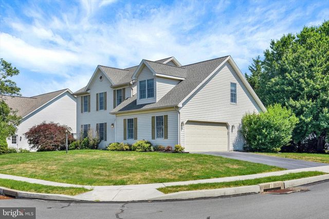 1153 FLEMING DR, Mechanicsburg, PA 17055