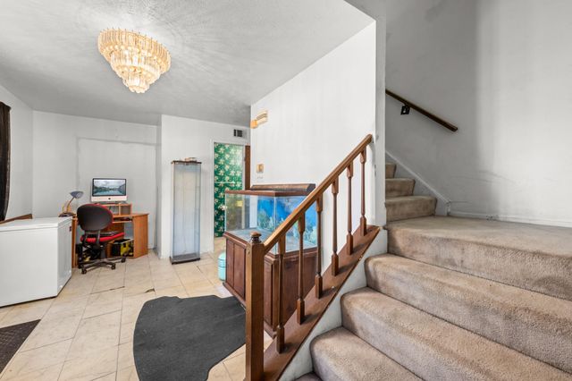 11354 White Gate Lane, Houston, TX 77067